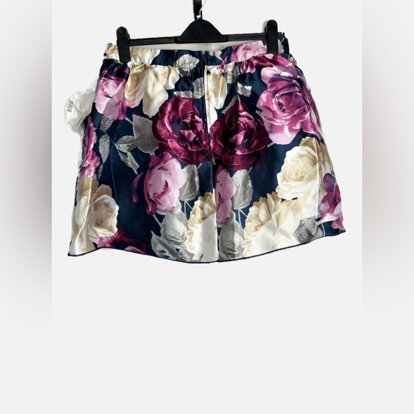 NWT Speechless Juniors Floral Mini A-Line Skirt - Picture 3 of 4